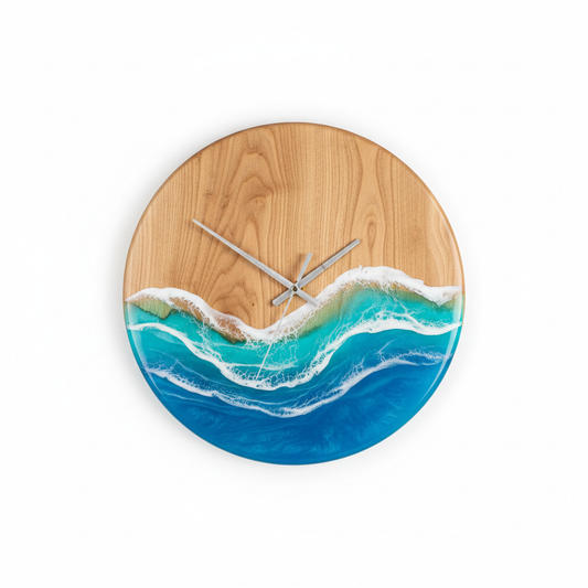 Orologio da parete in legno con resina blu e acqua